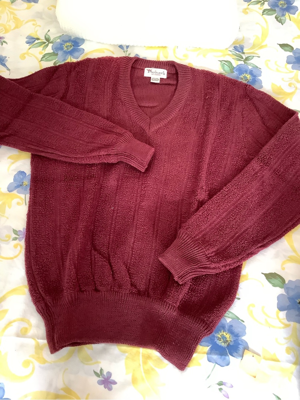 Vintage Parker burgundy chenille v-neck sweater burgundy/maroon